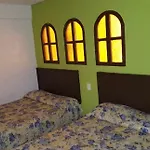 Hotel magallanes Acapulco con cocineta 100 Metros de playa