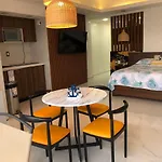 Suite Navy