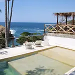 Cocos Camp