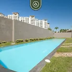 Luxury Beach Condo - 7 Resort Pools - Gym - Ocean