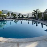 Departamento En Condominio Astoria
