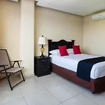 Capital O Hotel Los Caracoles, Acapulco