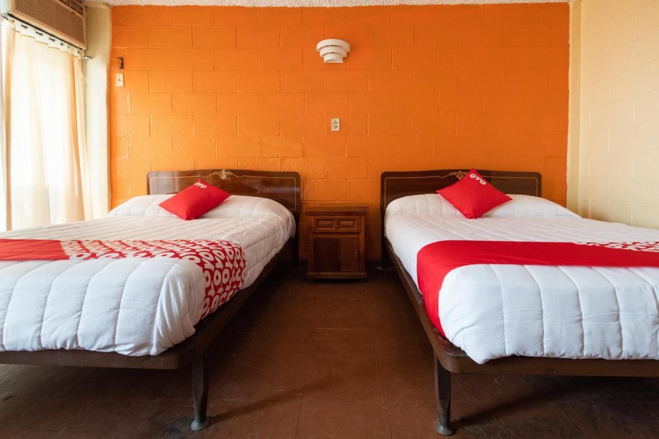 Oyo Camelinas Hotel
