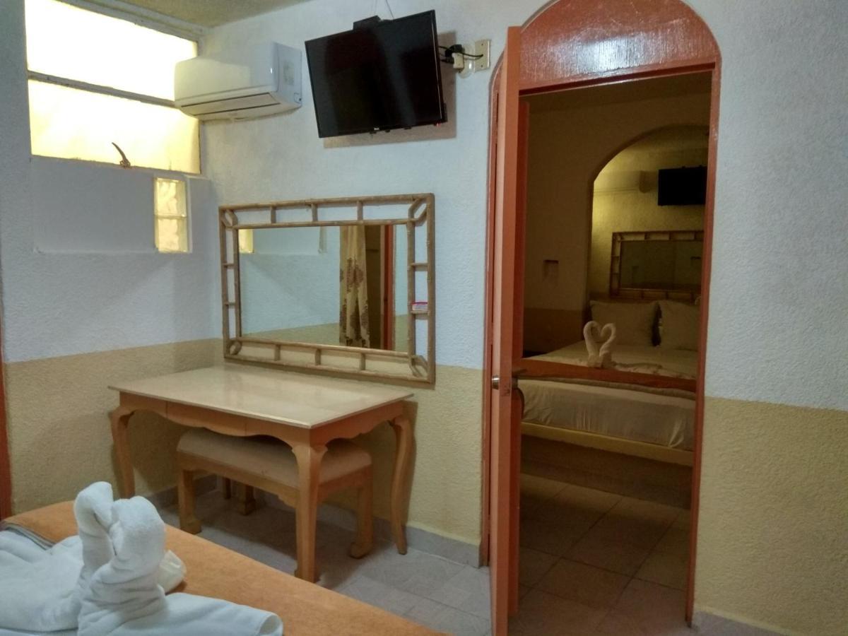 Hotel D'cesar 3*