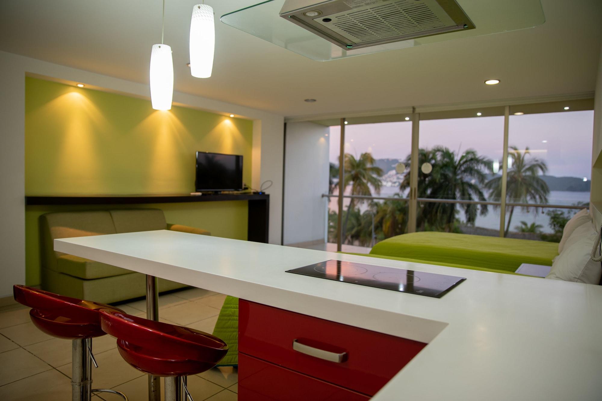 Ramada By Wyndham Hotel&suites Acapulco