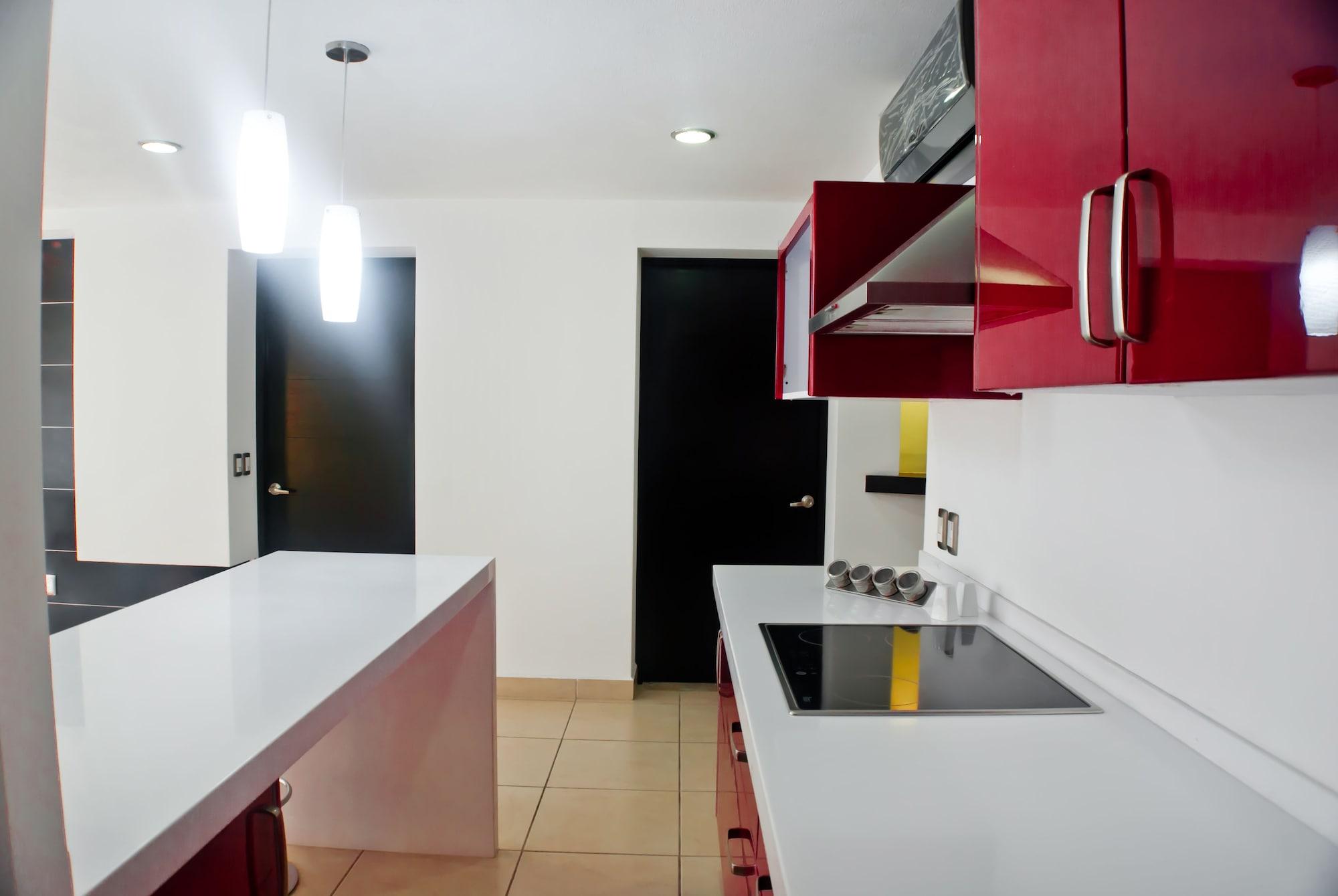 Ramada By Wyndham Hotel&suites Acapulco
