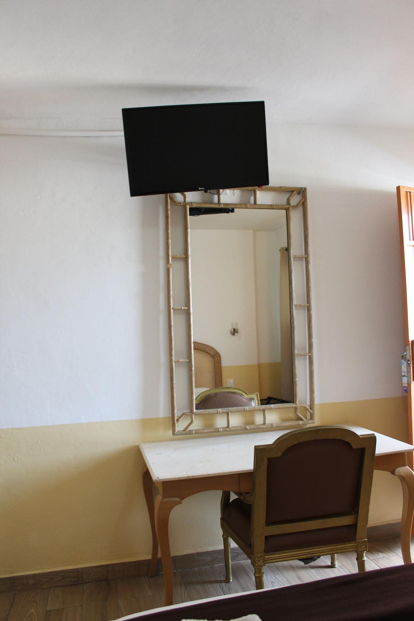 Hotel D'cesar Acapulco