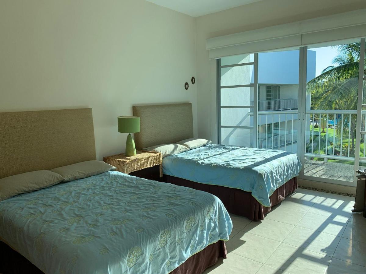 Mayan Lakes Apartment Acapulco