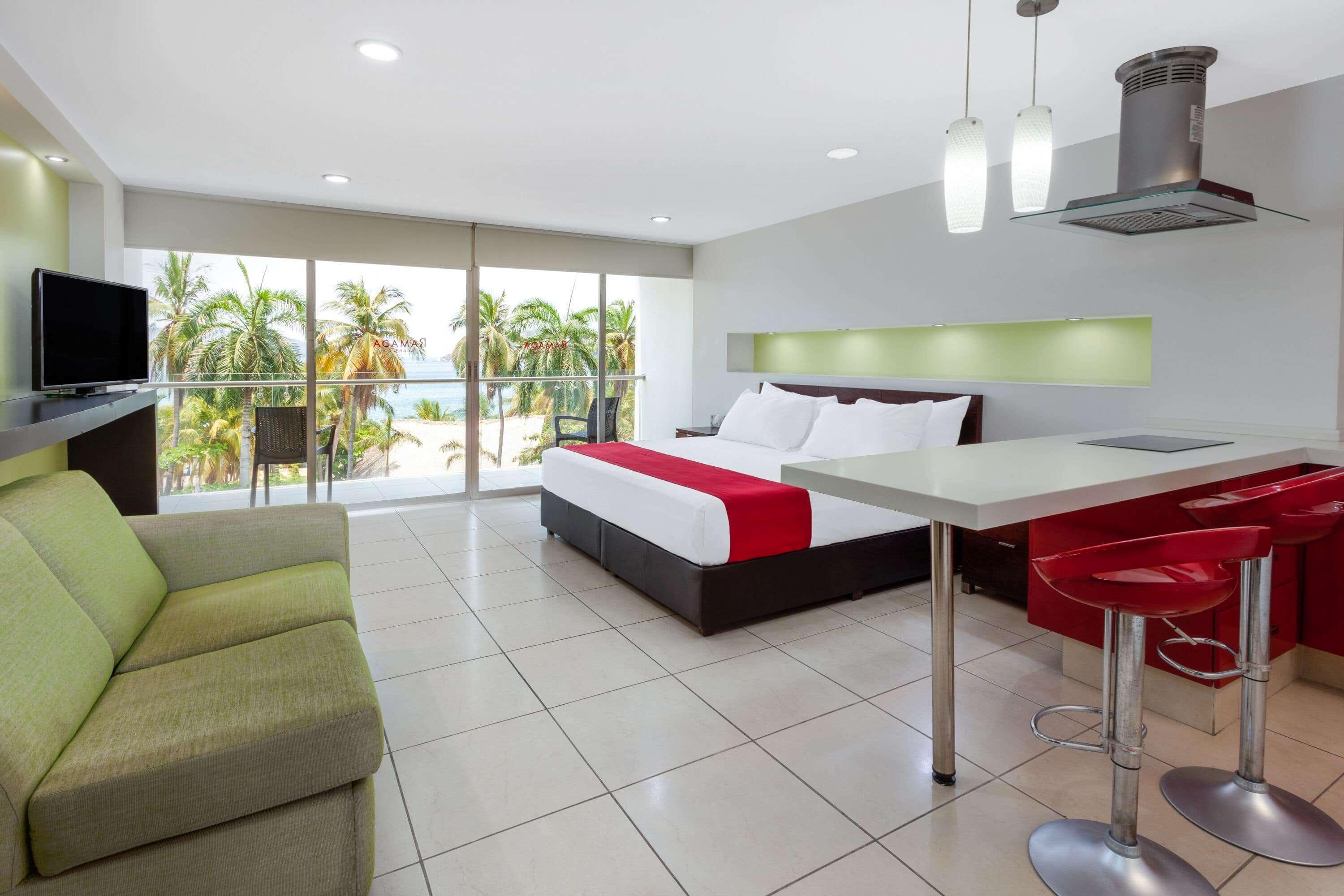Hotel Ramada By Wyndham Hotel&suites Acapulco