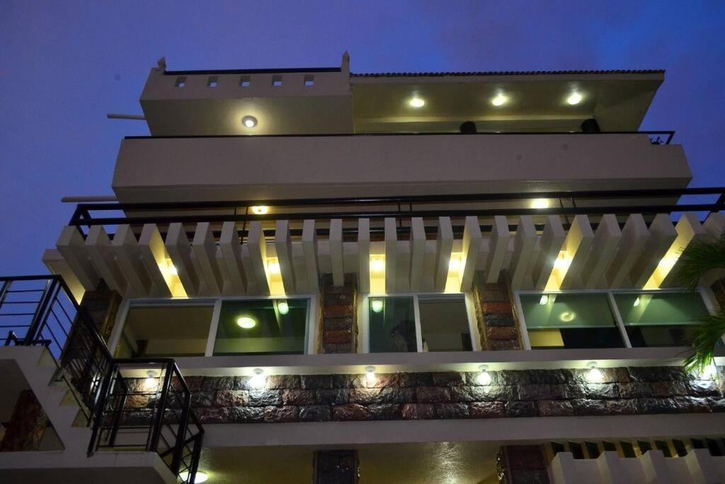 Casa Tritones *