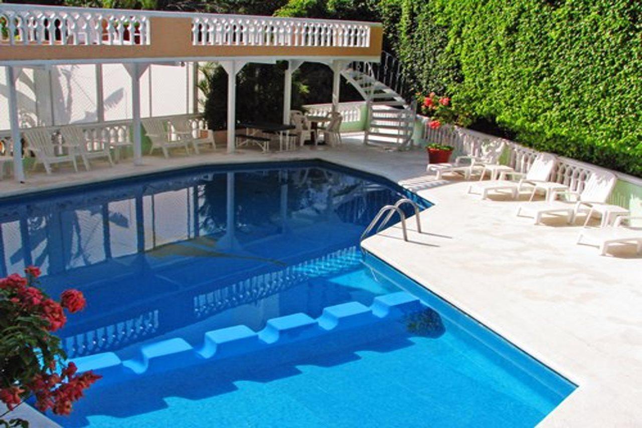 Hotel And Club Aladinos 2*