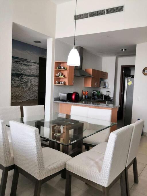 Mayan Lakes Apartment