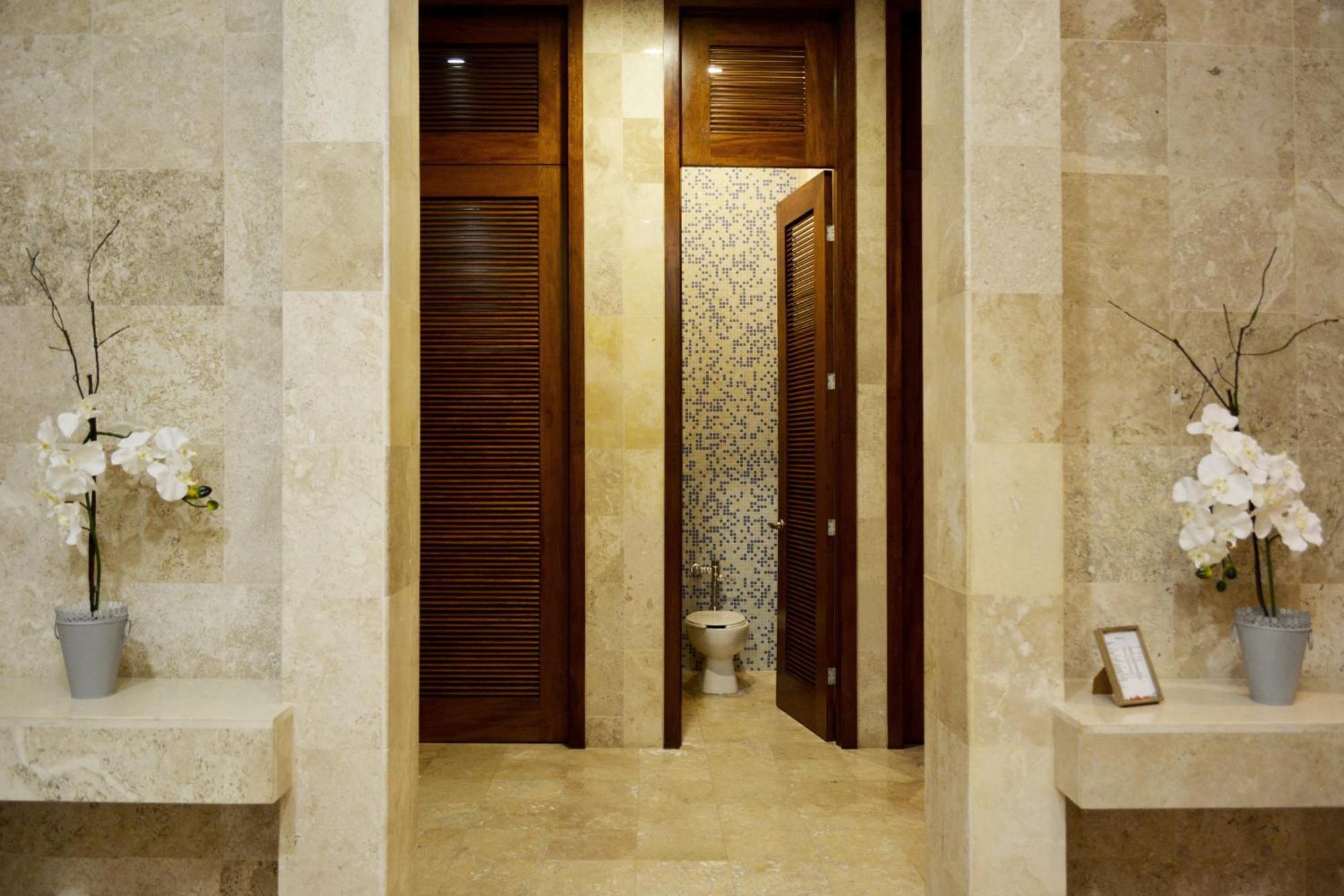 Mayan Lakes Apartment