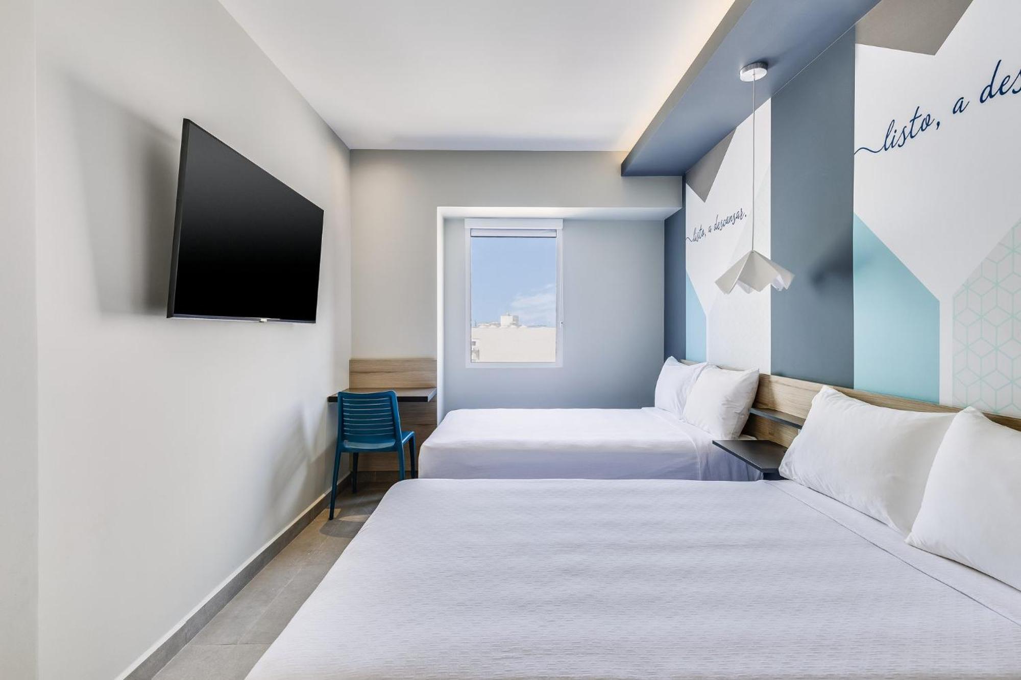 Hotel One Costera Acapulco