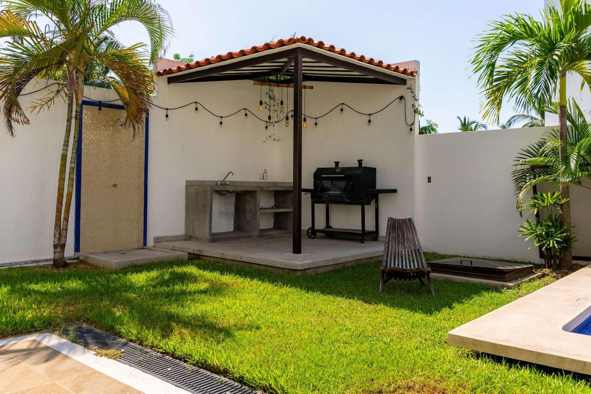 Modern House 3 Bedrooms & Pool Holiday home Acapulco