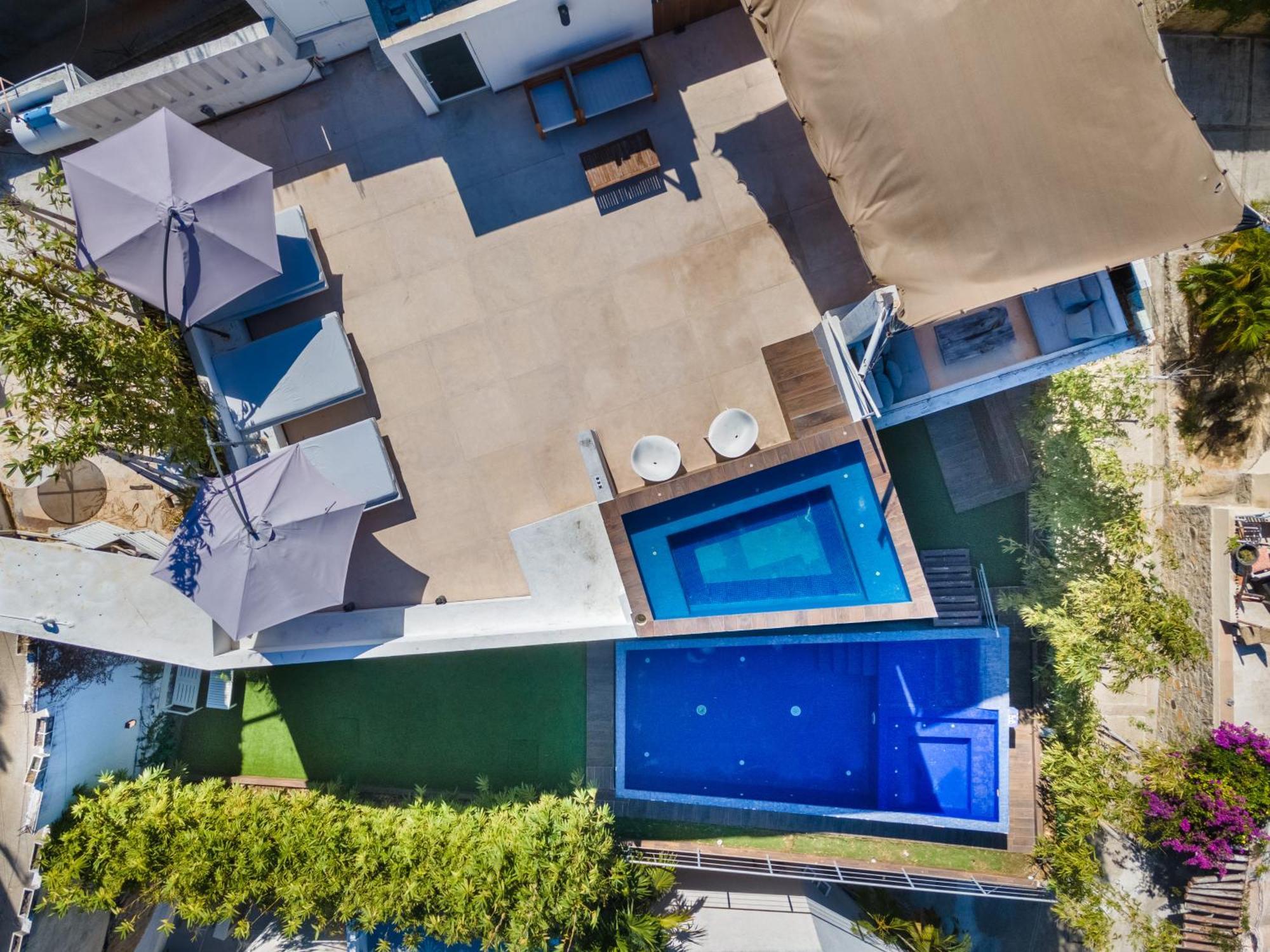 Luxo Casa En Zona Brisas Guitarron Con Vistas Espectaculares Y 2 Albercas