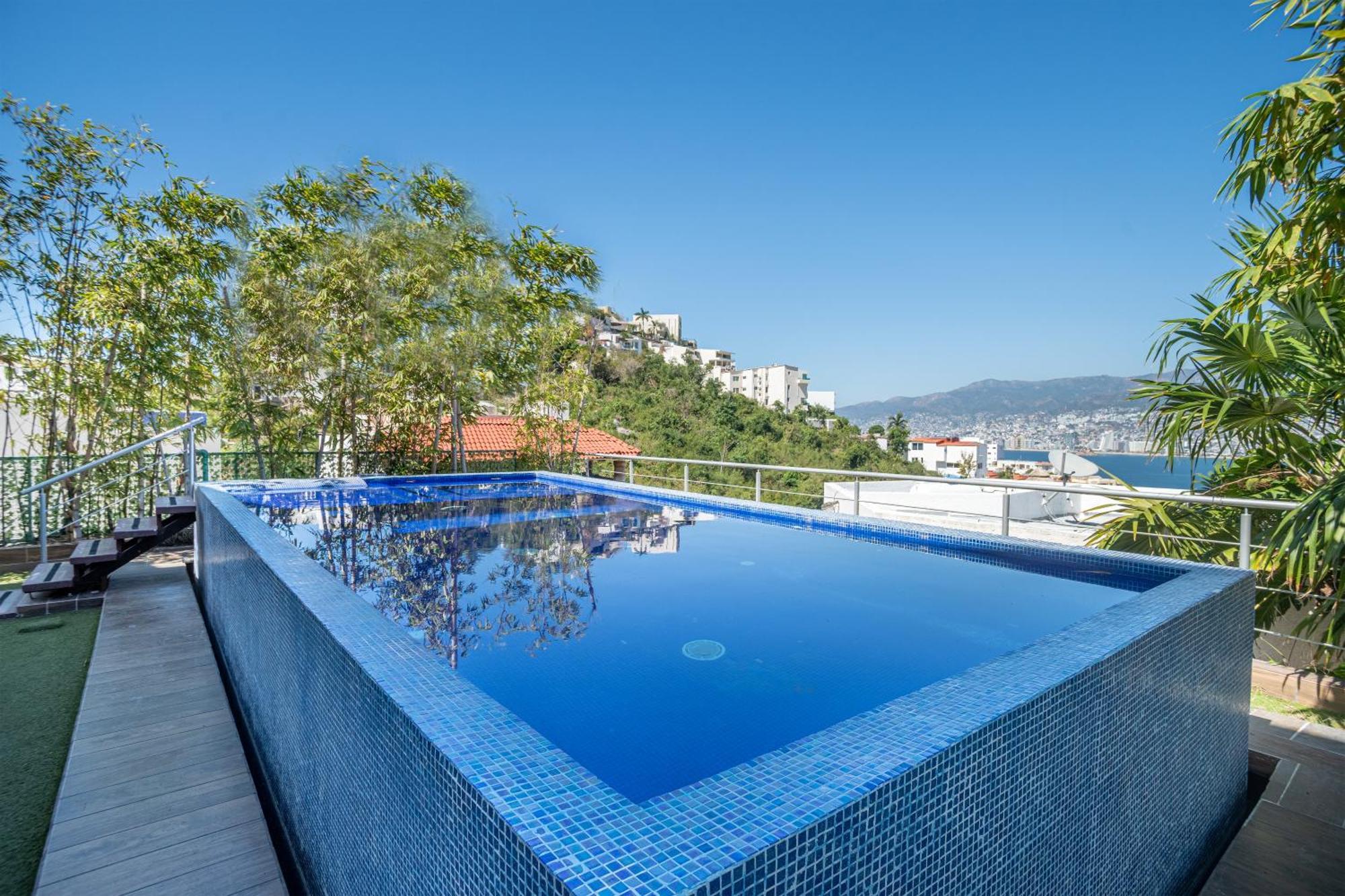 Villa Luxo Casa En Zona Brisas Guitarron Con Vistas Espectaculares Y 2 Albercas Acapulco