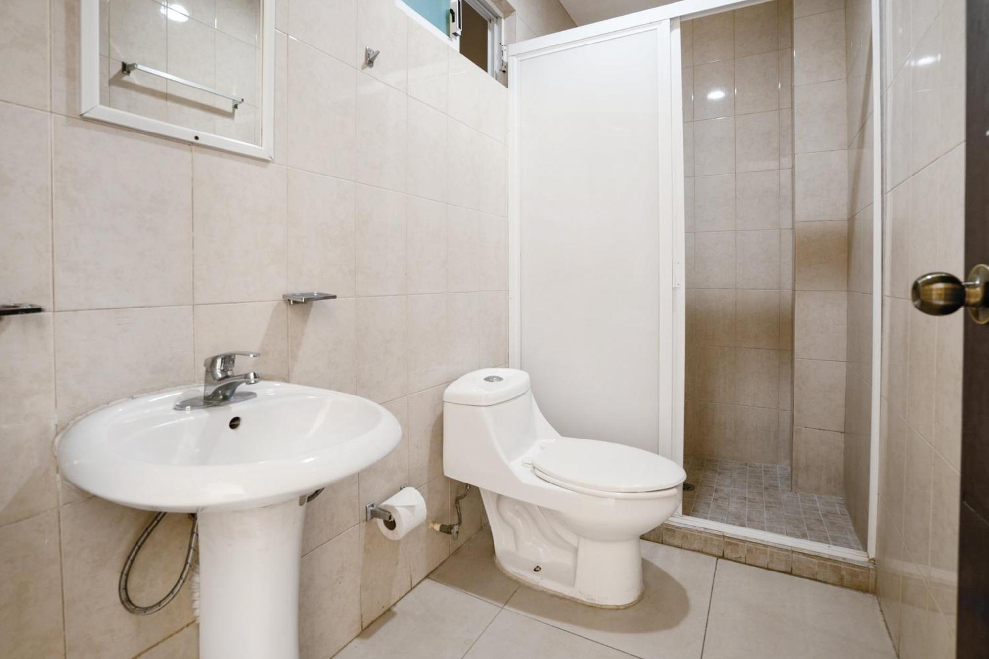 Capital O Caracoles, Hotel 3*