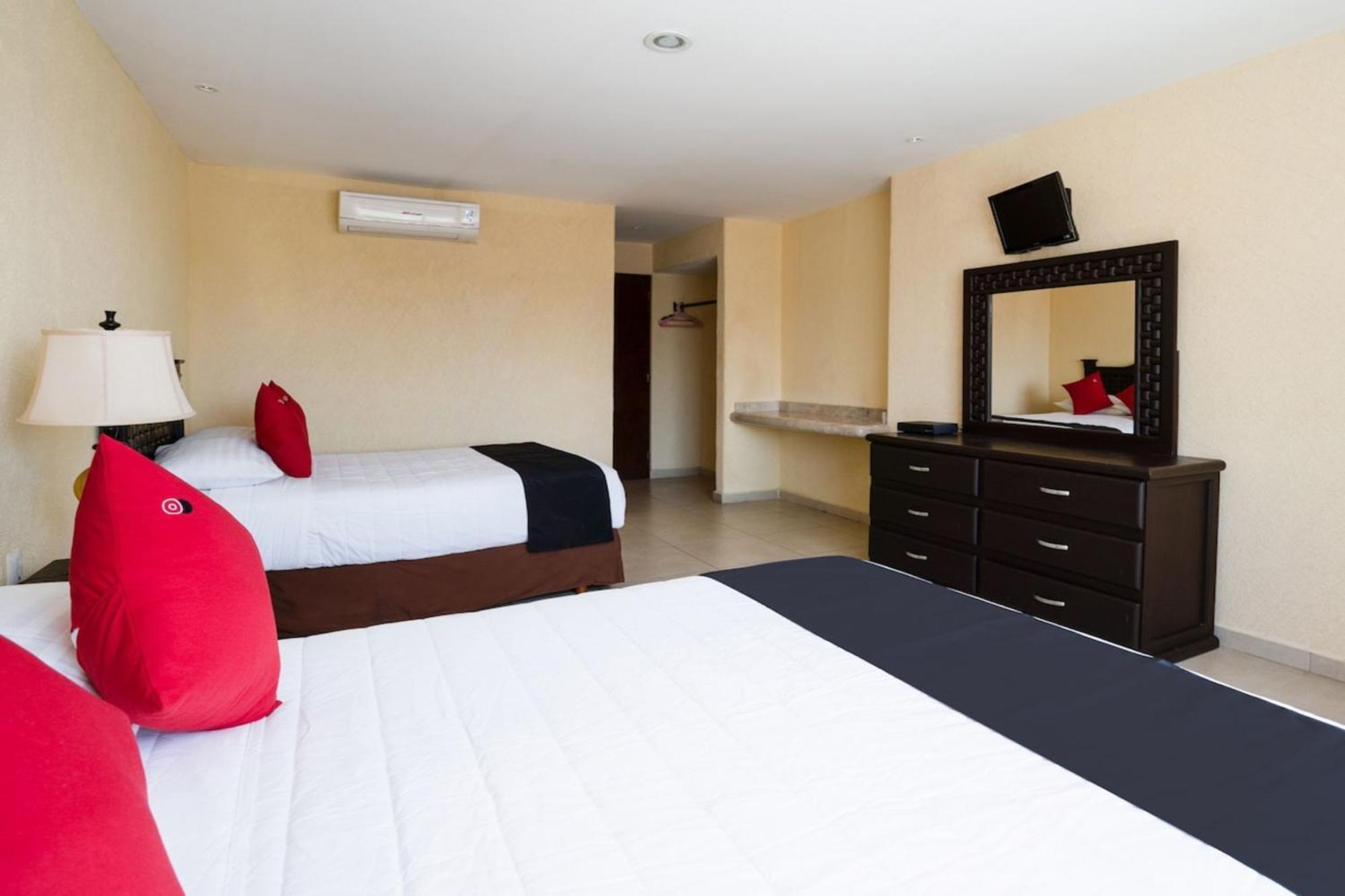 Capital O Caracoles, Hotel 3*