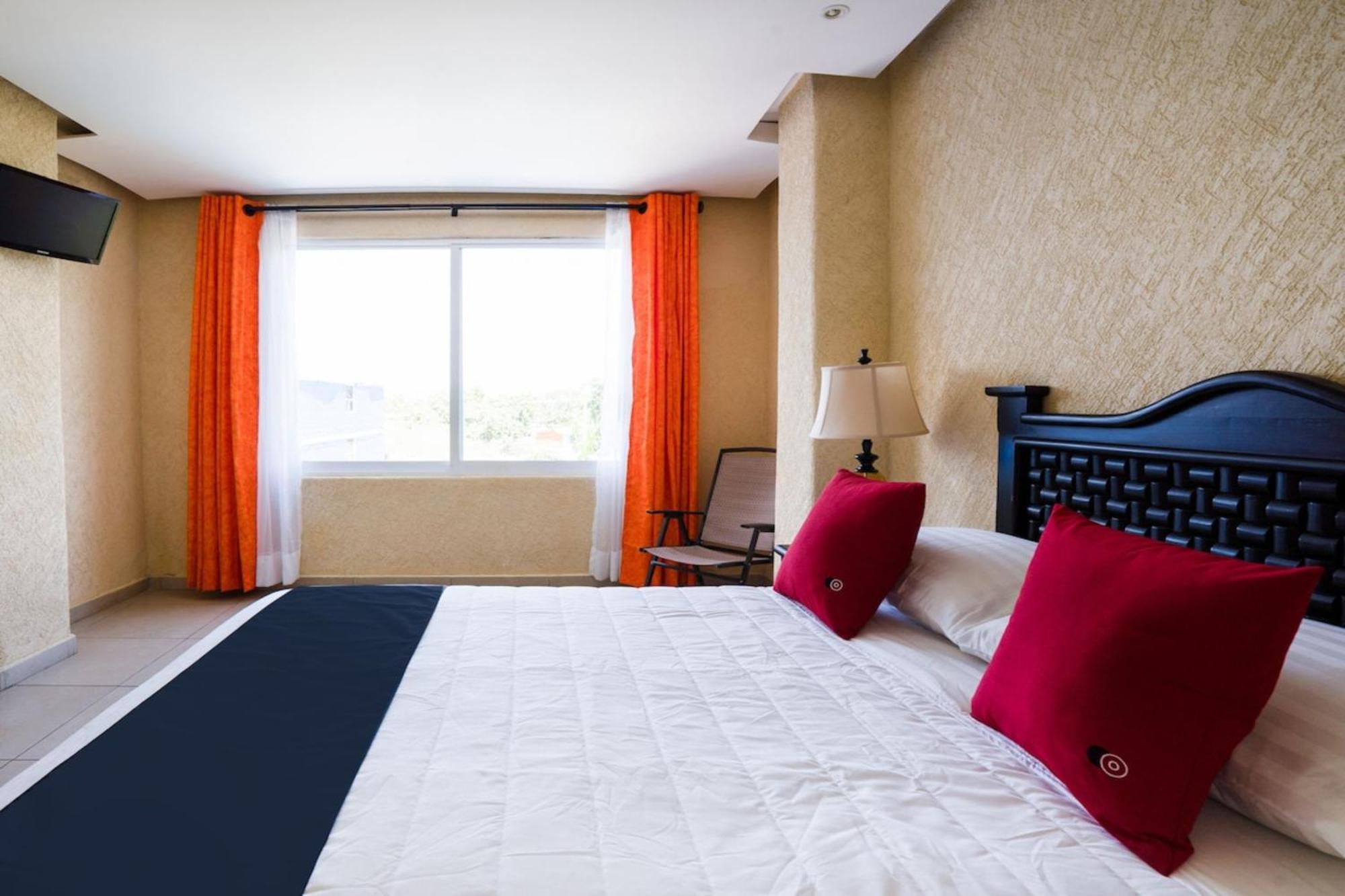 Hotel Capital O Caracoles, 3*