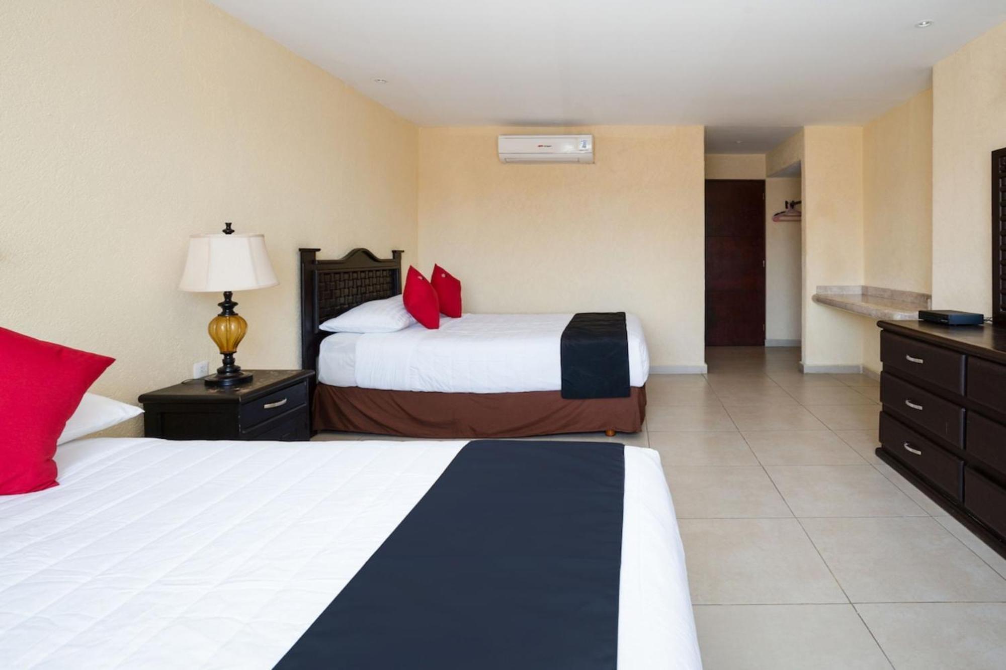 Capital O Caracoles, 3* Acapulco