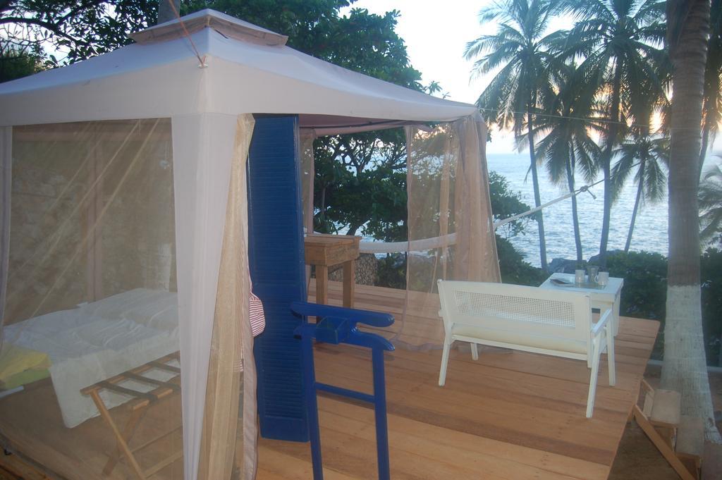 Cocos Camp Hotel