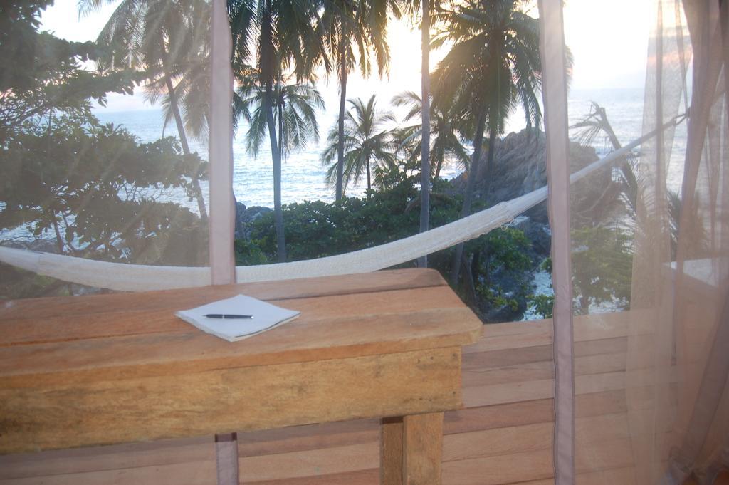 Cocos Camp Hotel
