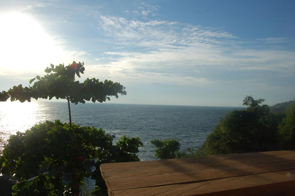 Cocos Camp