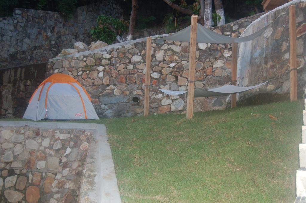 Cocos Camp Hotel 2*