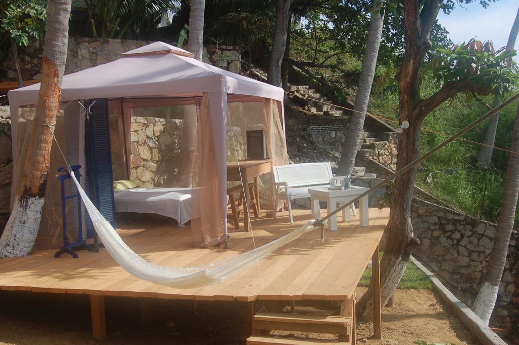 Cocos Camp Hotel Acapulco