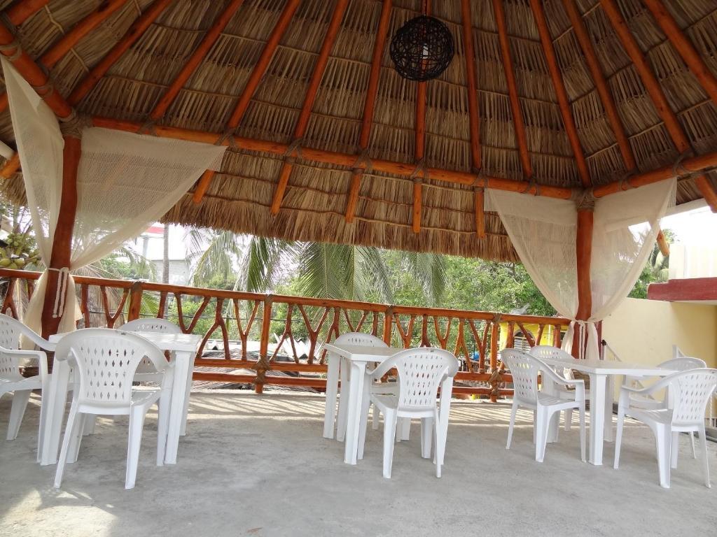 Bungalows Marfil Acapulco