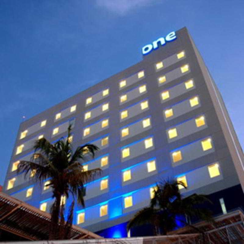 One Costera Acapulco
