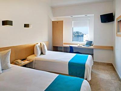 One Costera Hotel 3*