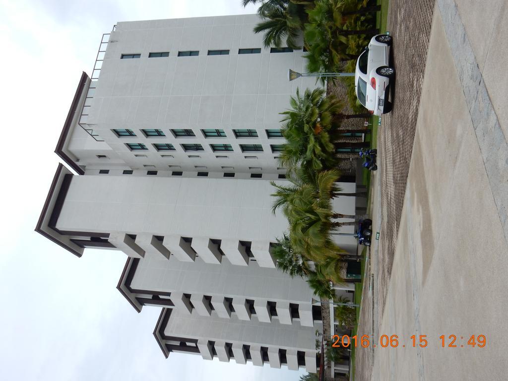 La Isla Gran Cayman 904 *