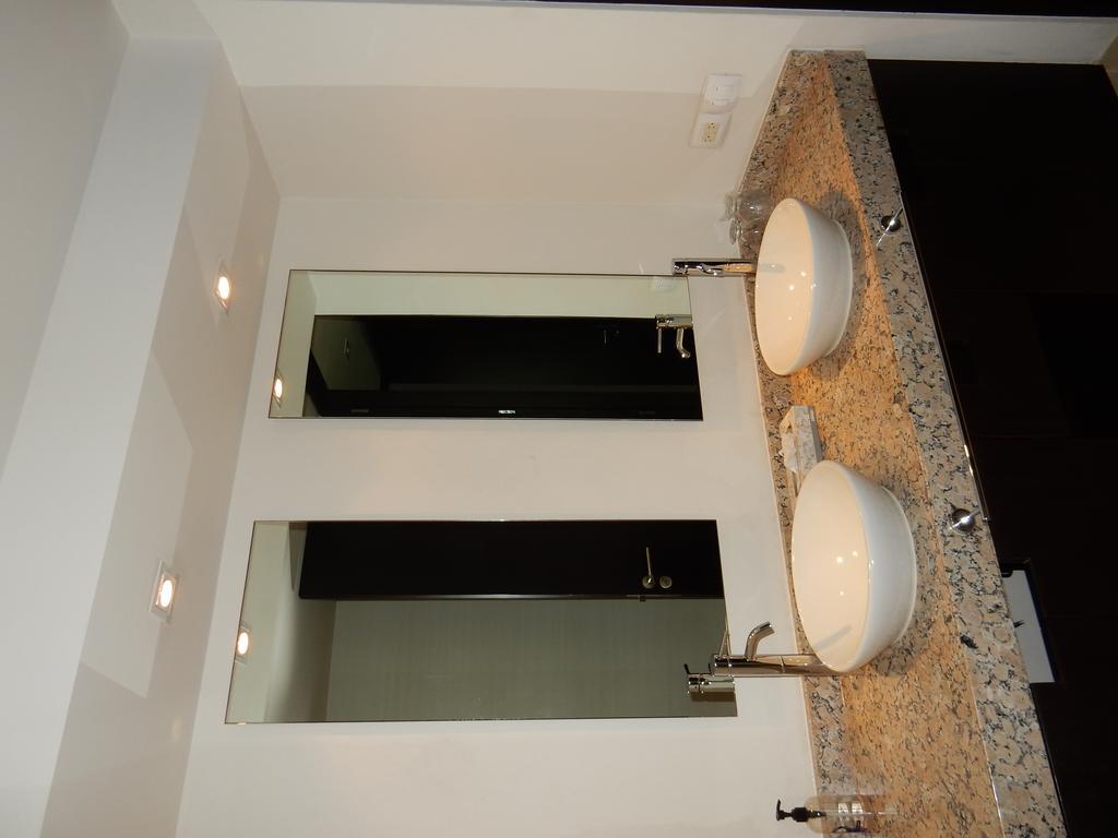 Apartment La Isla Gran Cayman 904 Acapulco
