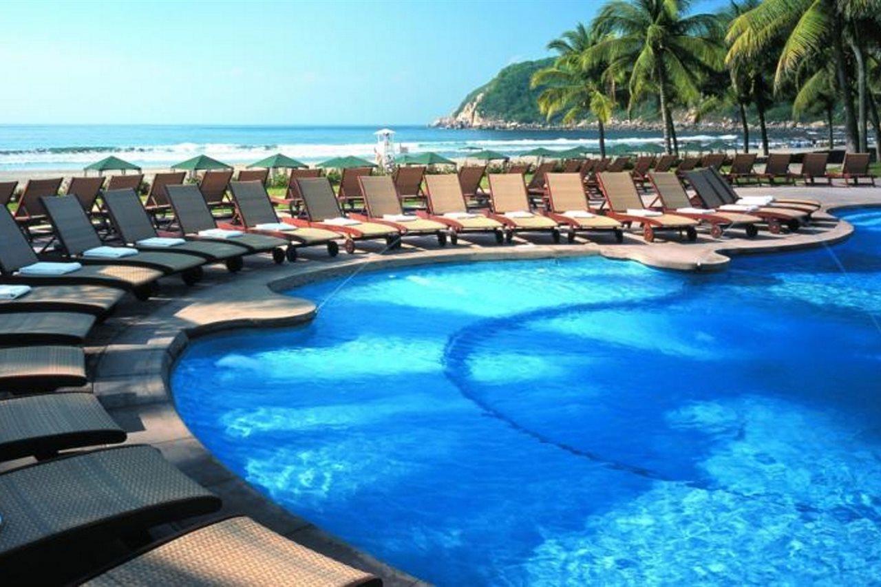 Pierre Mundo Imperial Acapulco