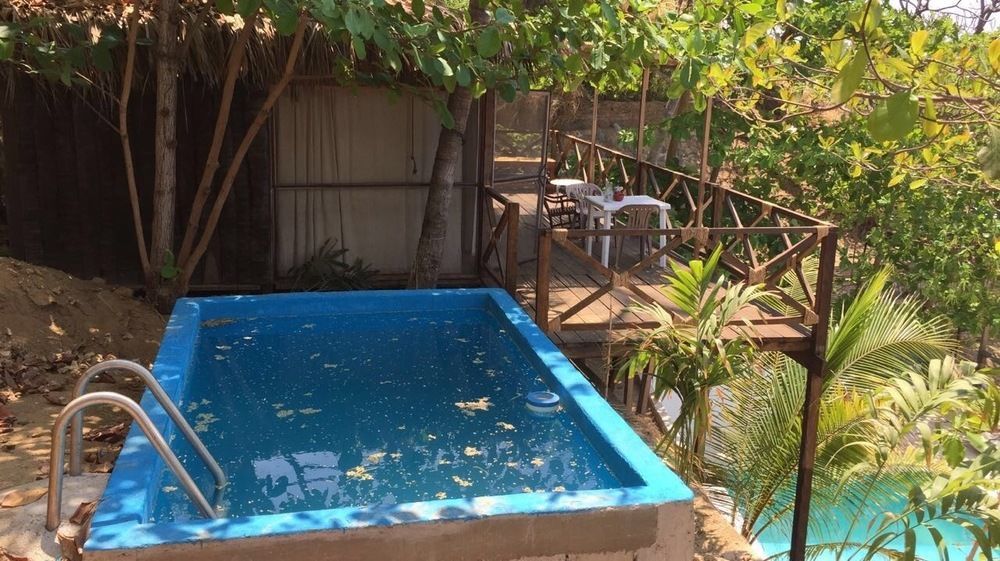 Cocos Camp Acapulco