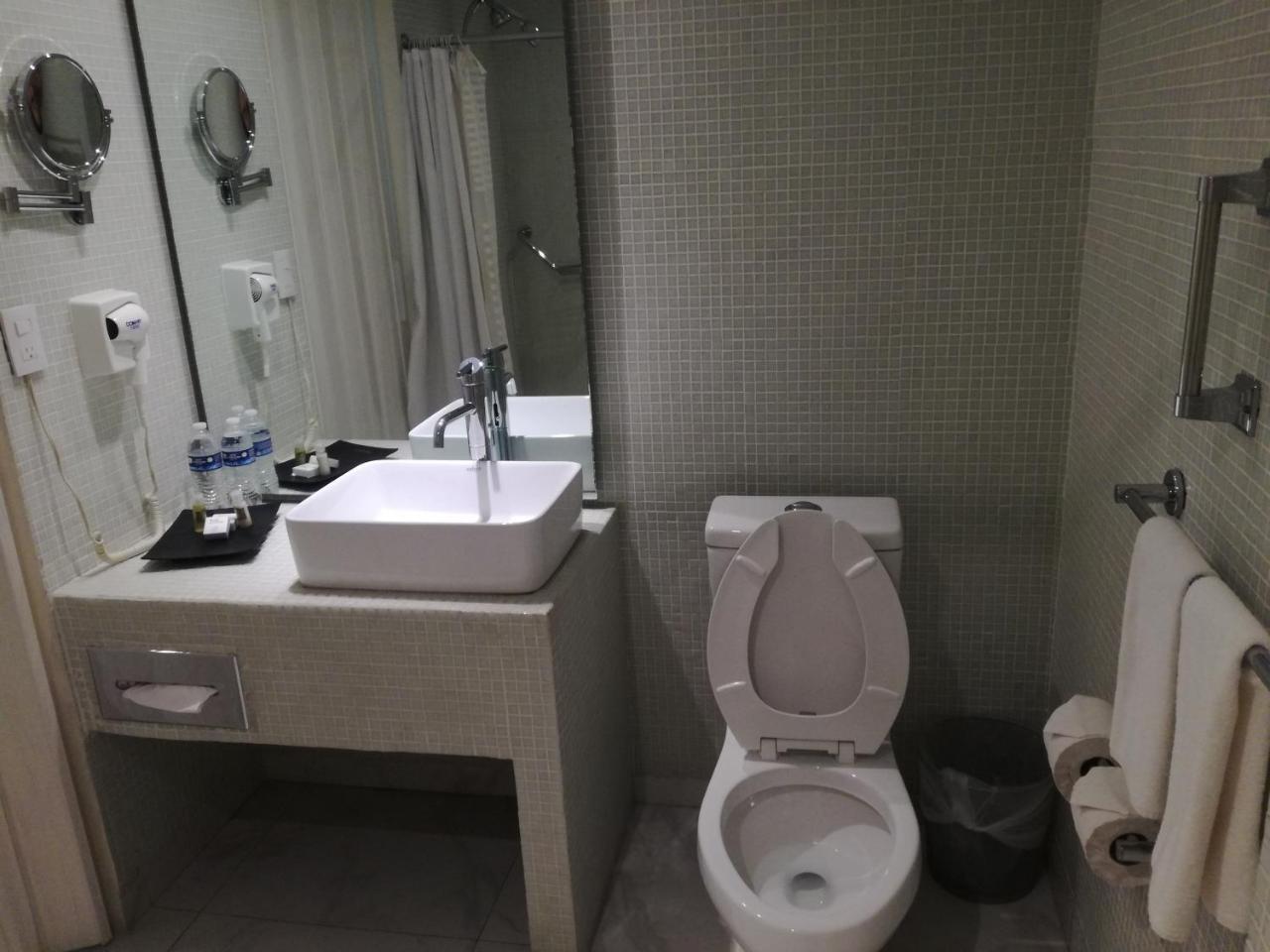 We Hotel Acapulco