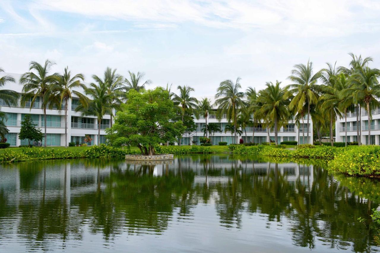 Mayan Lakes Acapulco