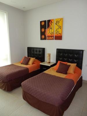 La Isla Gran Cayman 904 Apartment *