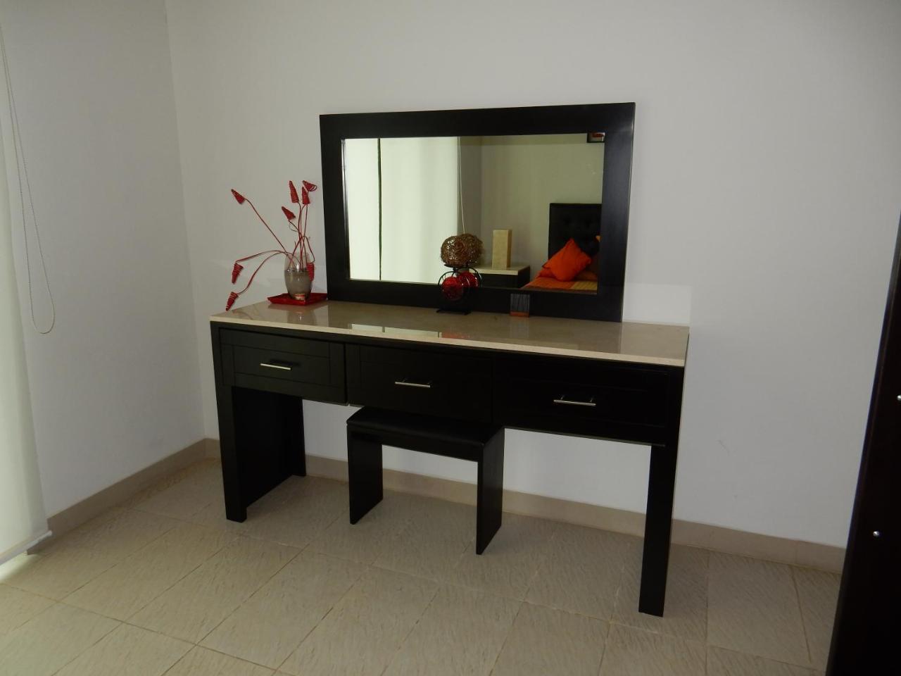La Isla Gran Cayman 904 Apartment Acapulco