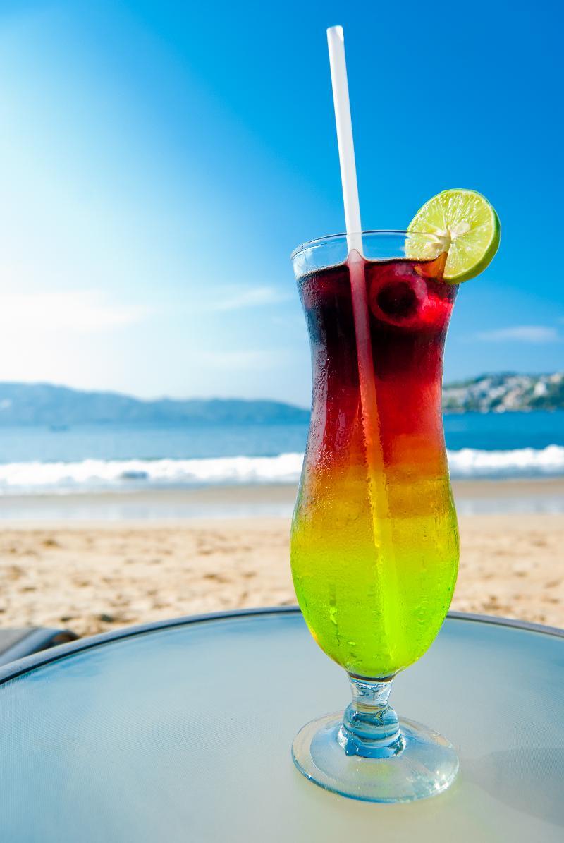 Ramada By Wyndham Hotel&suites Hotel Acapulco
