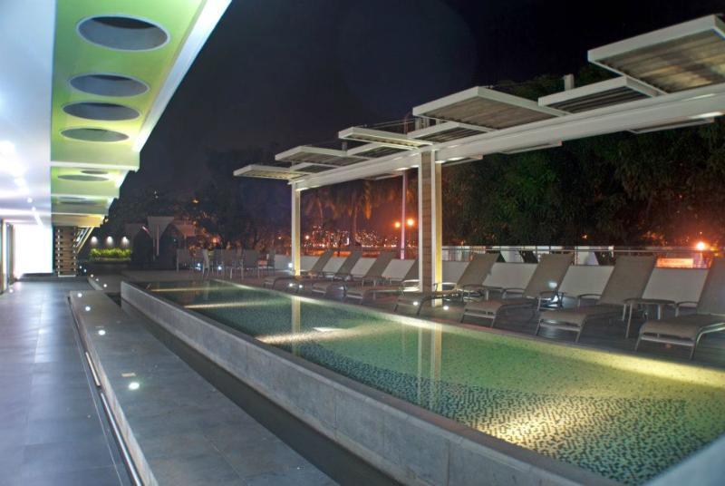Ramada By Wyndham Hotel&suites