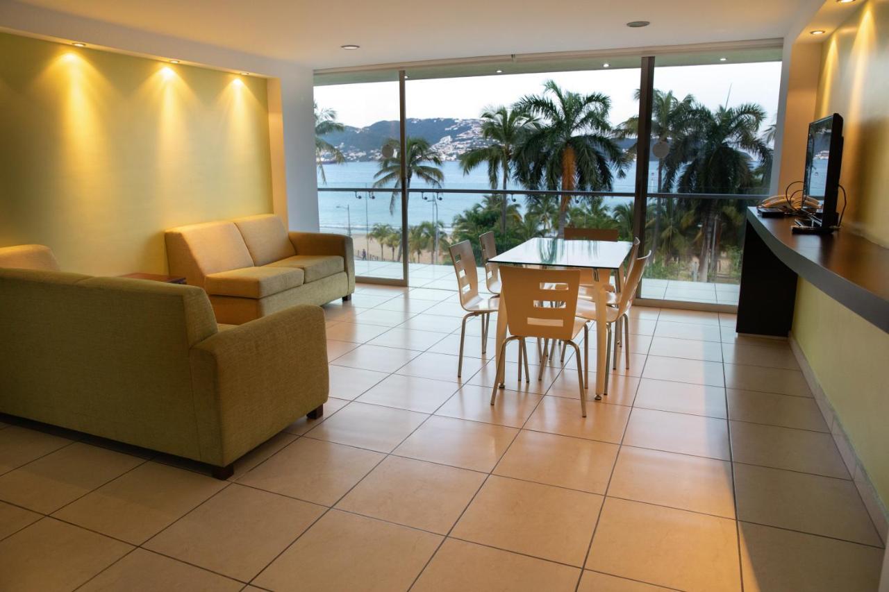 Hotel Ramada By Wyndham Hotel&suites Acapulco