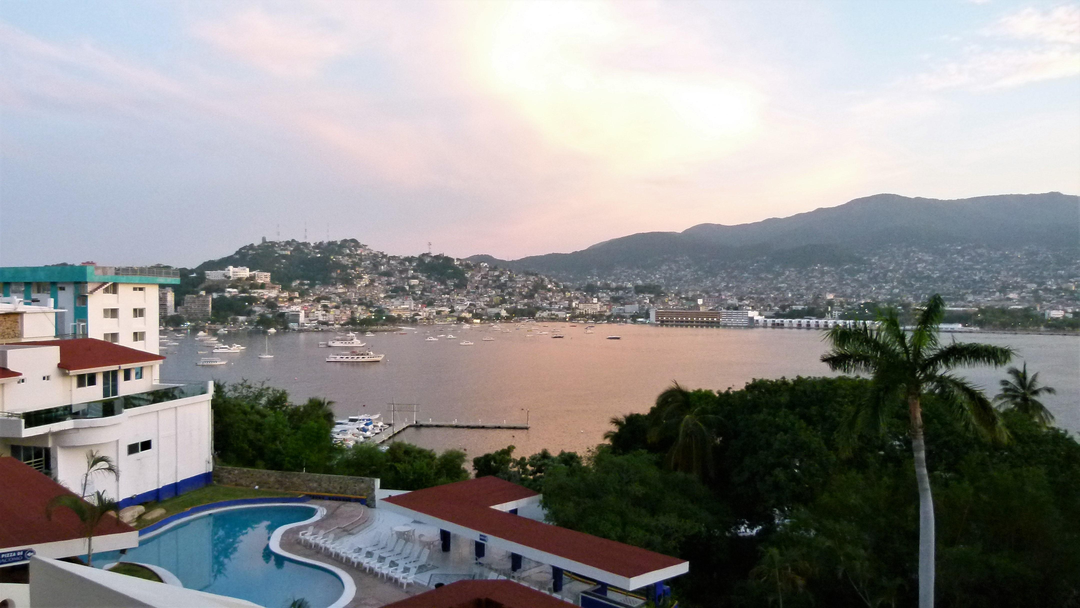 Aristos Hotel 4*