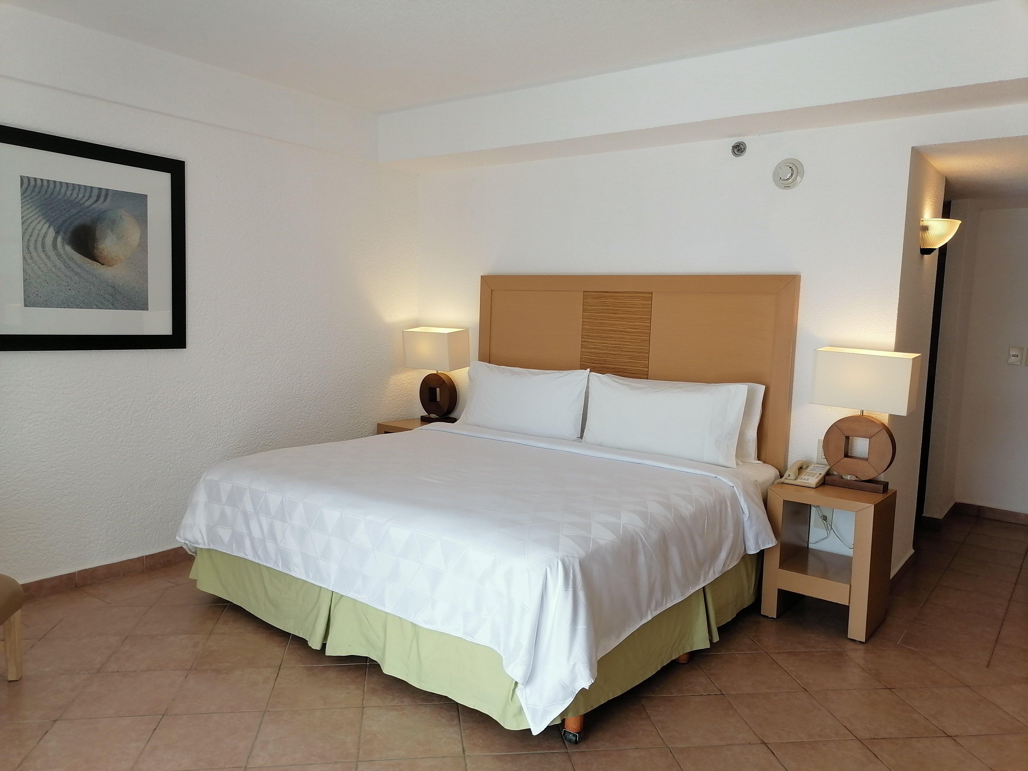 Resort Acapulco Hotel 3*