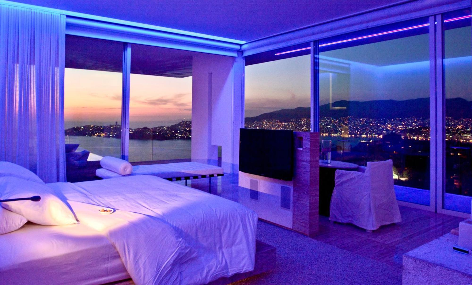 Encanto Hotel