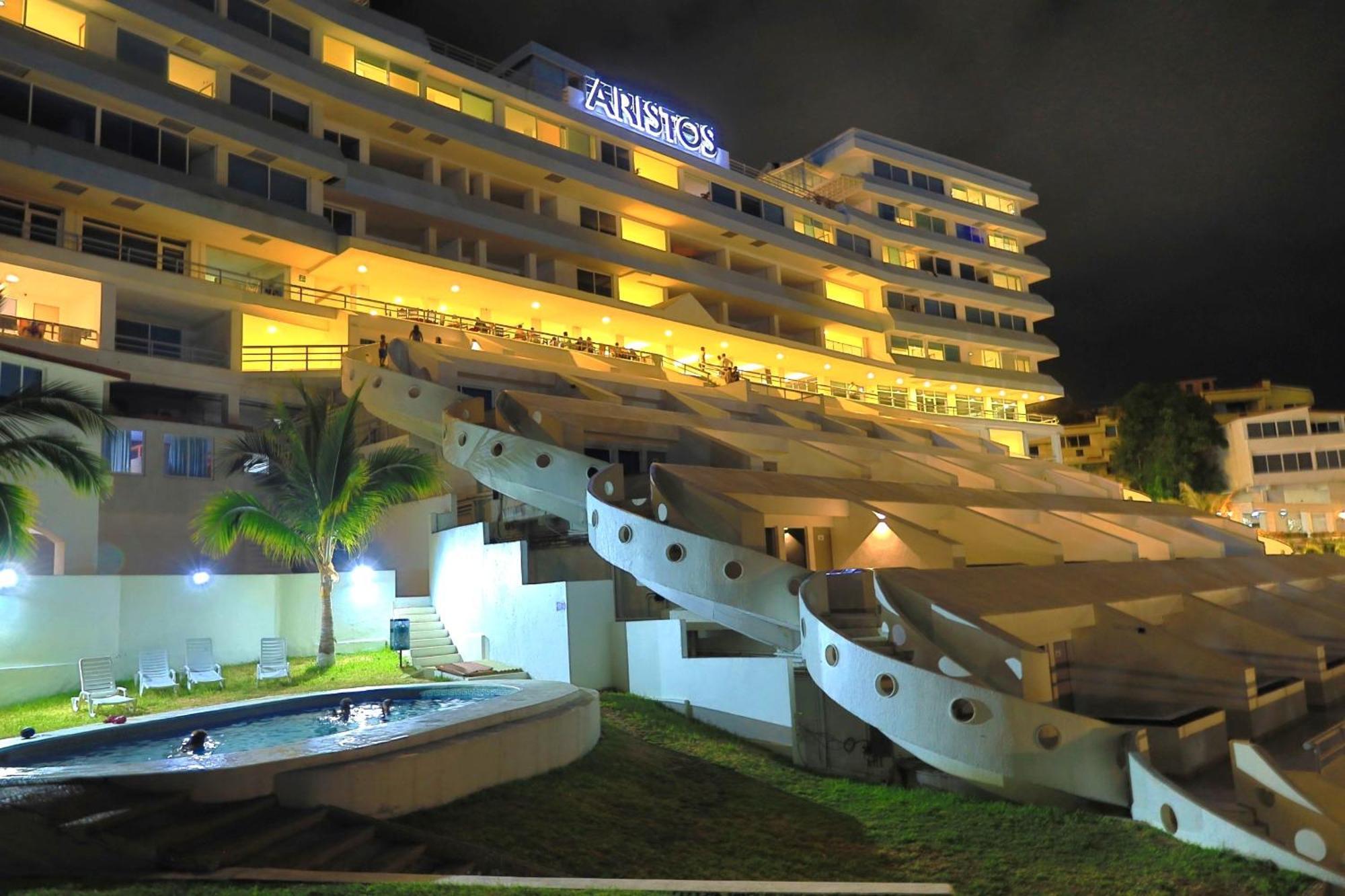 Aristos Hotel