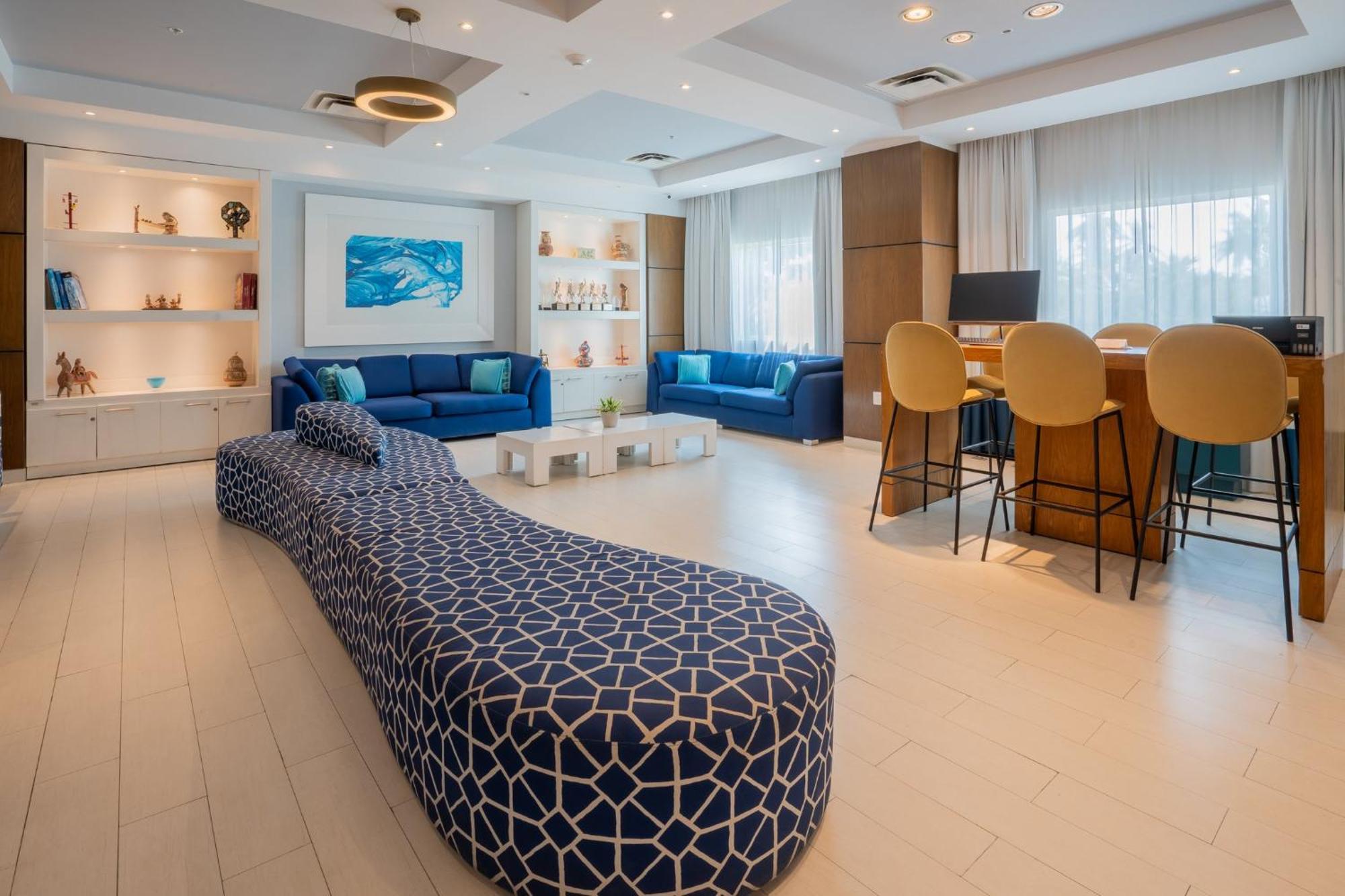 Hotel La Isla By Ihg 4*