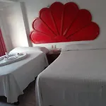 Hotel los tulipanes